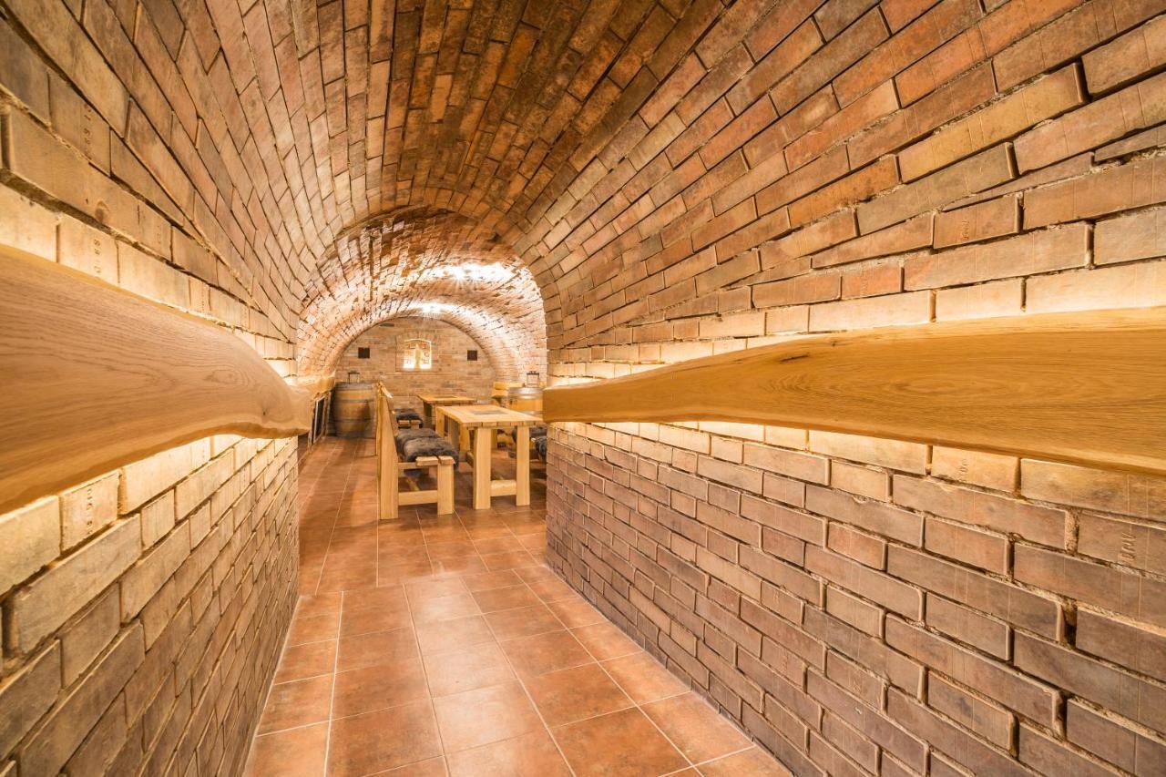 Vinný sklep Vinoza Velké Bílovice Exterior foto