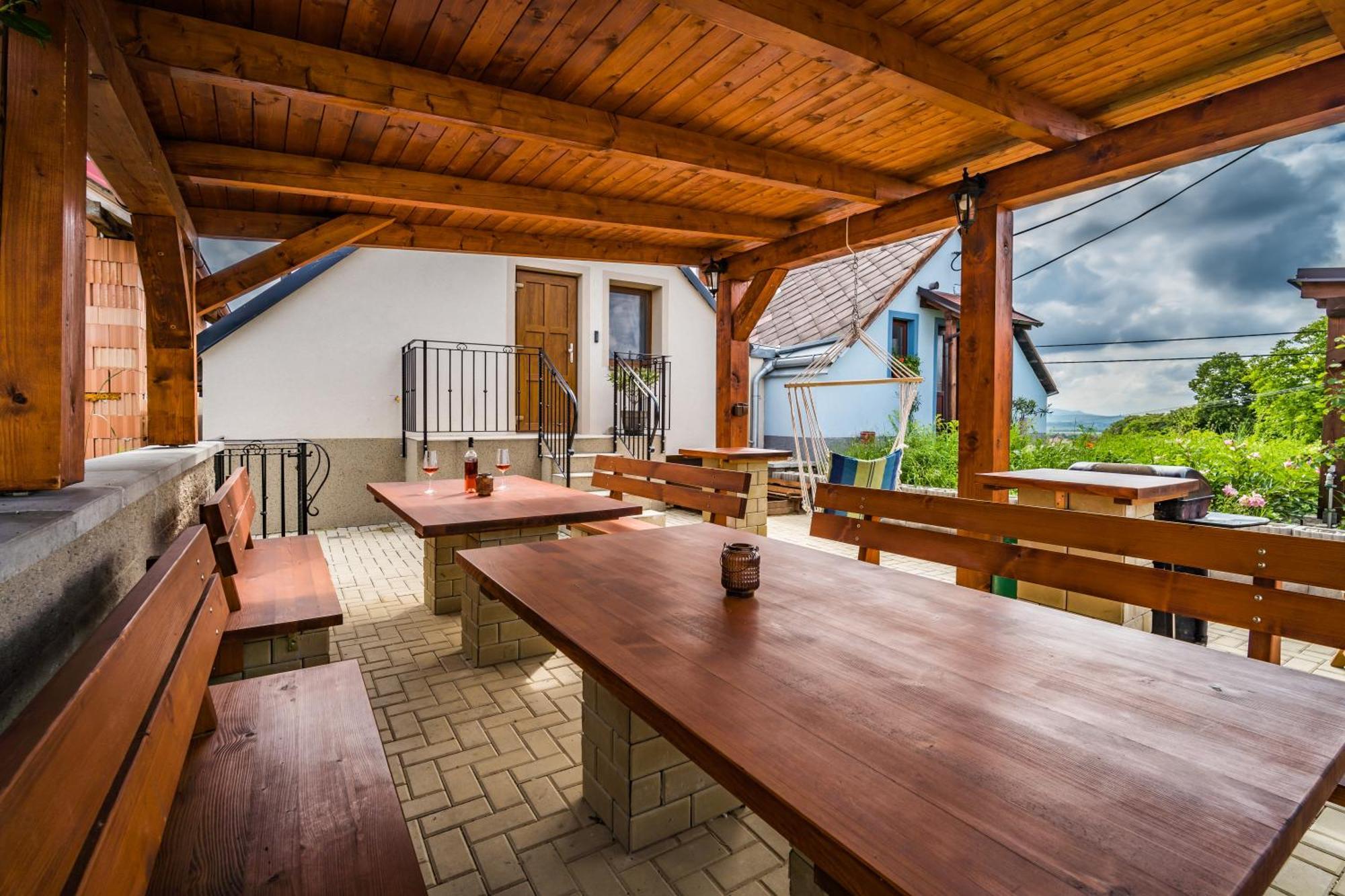 Vinný sklep Vinoza Velké Bílovice Exterior foto